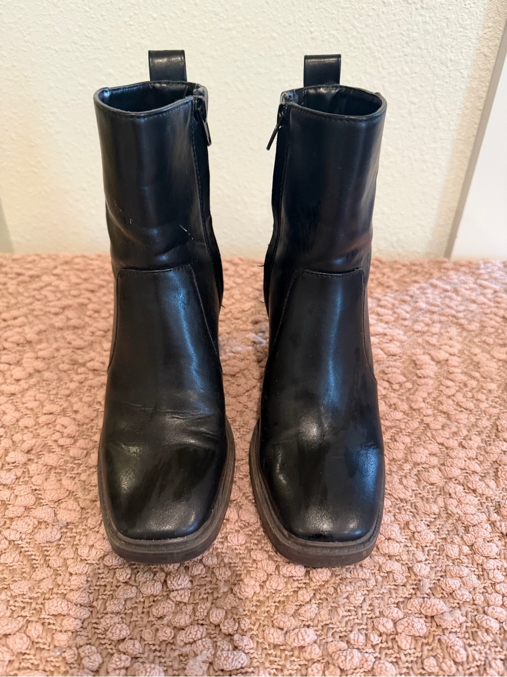 Kensie Black Square-Toe Ankle Booties